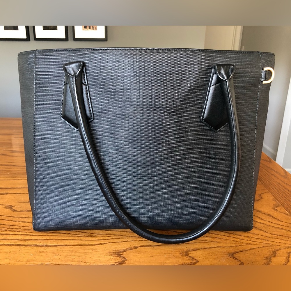 Dagne Dover Classic Signature Tote in Onyx